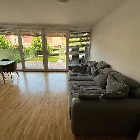 شقة Dreamy Nature Near City-family Friendly, Free Parking ليوبليانا